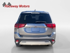 Used 2020  Mitsubishi Outlander 4d SUV FWD ES at Raceway Motors near Lufkin&comma; TX