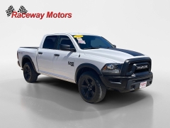 Used 2022  Ram 1500 Classic 4WD Warlock Crew Cab 5'7" Box at Raceway Motors near Lufkin&comma; TX