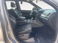 Used 2021  Jeep Grand Cherokee Laredo X 4x4 at Raceway Motors near Lufkin&comma; TX