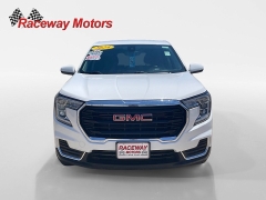 Used 2024  GMC Terrain FWD 4dr SLE at Raceway Motors near Lufkin&comma; TX