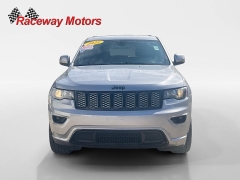 Used 2021  Jeep Grand Cherokee Laredo X 4x4 at Raceway Motors near Lufkin&comma; TX