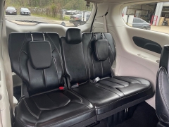 Used 2023  Chrysler Pacifica Touring L FWD at Raceway Motors near Lufkin&comma; TX