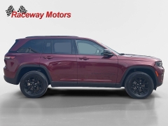 Used 2024  Jeep Grand Cherokee Altitude 4x2 at Raceway Motors near Lufkin&comma; TX