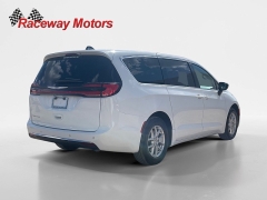 Used 2025  Chrysler Pacifica Select FWD at Raceway Motors near Lufkin&comma; TX