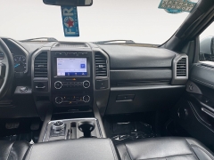 Used 2020  Ford Expedition 4d SUV 2WD XLT at Raceway Motors near Lufkin&comma; TX