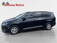 Used 2020  Chrysler Pacifica 4d Wagon Touring L at Raceway Motors near Lufkin&comma; TX