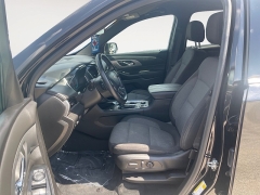 Used 2023  Chevrolet Traverse FWD 4dr LT Cloth w&sol;1LT at Raceway Motors near Lufkin&comma; TX