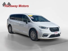 Used 2025  Chrysler Pacifica Select FWD at Raceway Motors near Lufkin&comma; TX