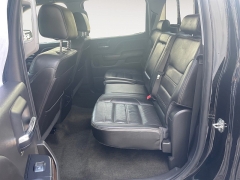 Used 2018  GMC Sierra 1500 4WD Crew Cab Denali at Raceway Motors near Lufkin&comma; TX