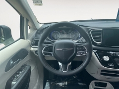 Used 2023  Chrysler Pacifica Touring L FWD at Raceway Motors near Lufkin&comma; TX