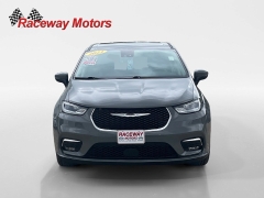 Used 2023  Chrysler Pacifica Touring L FWD at Raceway Motors near Lufkin&comma; TX