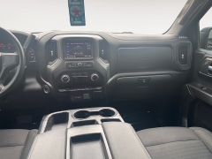 Used 2022  Chevrolet Silverado 1500 2WD Crew Cab 147" Custom at Raceway Motors near Lufkin&comma; TX