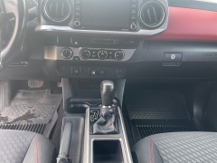 Used 2021  Toyota Tacoma 4WD SR5 Double Cab 5ft Bed V6 AT at Raceway Motors near Lufkin&comma; TX