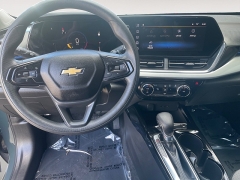 Used 2025  Chevrolet Trax FWD 4dr LT at Raceway Motors near Lufkin, TX