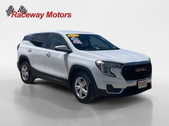 Used 2024  GMC Terrain FWD 4dr SLE at Raceway Motors near Lufkin&comma; TX