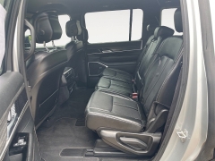 Used 2024  Jeep Wagoneer Series II 4x2 at Raceway Motors near Lufkin&comma; TX