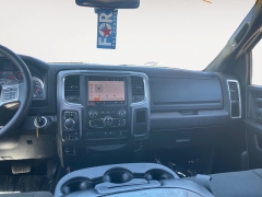 Used 2022  Ram 1500 Classic 4WD Warlock Crew Cab 5'7" Box at Raceway Motors near Lufkin&comma; TX