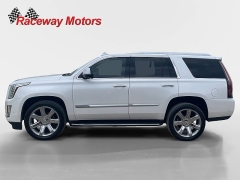 Used 2019  Cadillac Escalade 4d SUV RWD Luxury at Raceway Motors near Lufkin&comma; TX