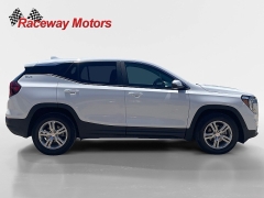 Used 2024  GMC Terrain FWD 4dr SLE at Raceway Motors near Lufkin&comma; TX