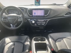 Used 2025  Chrysler Pacifica Select FWD at Raceway Motors near Lufkin&comma; TX