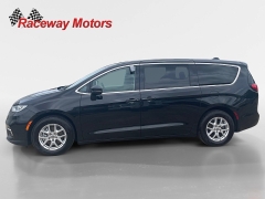 Used 2023  Chrysler Pacifica Touring L FWD at Raceway Motors near Lufkin&comma; TX
