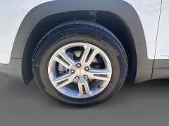 Used 2024  GMC Terrain FWD 4dr SLE at Raceway Motors near Lufkin&comma; TX