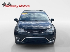 Used 2020  Chrysler Pacifica 4d Wagon Touring L at Raceway Motors near Lufkin&comma; TX