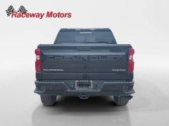 Used 2022  Chevrolet Silverado 1500 2WD Crew Cab 147" Custom at Raceway Motors near Lufkin&comma; TX