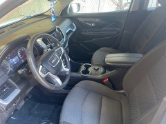 Used 2024  GMC Terrain FWD 4dr SLE at Raceway Motors near Lufkin&comma; TX
