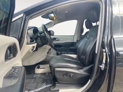 Used 2020  Chrysler Pacifica 4d Wagon Touring L at Raceway Motors near Lufkin&comma; TX