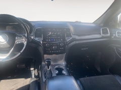 Used 2021  Jeep Grand Cherokee Laredo X 4x4 at Raceway Motors near Lufkin&comma; TX