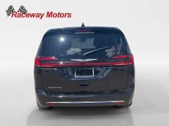 Used 2024  Chrysler Pacifica Touring L FWD at Raceway Motors near Lufkin&comma; TX