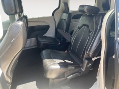 Used 2024  Chrysler Pacifica Touring L FWD at Raceway Motors near Lufkin&comma; TX