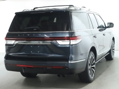 Used 2024  Lincoln Navigator Reserve 4x4 at DriveNow Mayfield near Mayfield Heights&comma; OH
