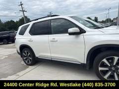 Used 2024  Honda Pilot Elite AWD at DriveNow Mayfield near Mayfield Heights&comma; OH