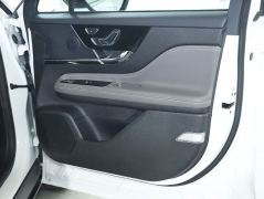 Used 2024  Lincoln Corsair Reserve AWD at Drive Now Westlake near Westlake&comma; OH