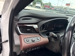 Used 2019  Buick LaCrosse 4d Sedan AWD Avenir at Drive Now Westlake near Westlake&comma; OH