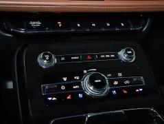 Used 2022  Lincoln Nautilus Reserve AWD at DriveNow Mayfield near Mayfield Heights&comma; OH
