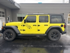 Used 2022 Jeep Wrangler Unlimited Sport Altitude 4x4 at Drive Now Westlake near Westlake, OH