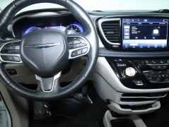 Used 2021 Chrysler Pacifica Touring L FWD at Drive Now Westlake near Westlake, OH