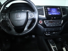 Used 2017  Honda Pilot 4d SUV AWD Elite at Drive Now Westlake near Westlake&comma; OH