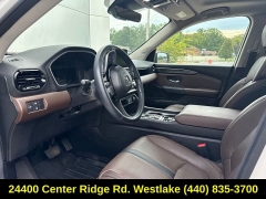 Used 2024  Honda Pilot Elite AWD at DriveNow Mayfield near Mayfield Heights&comma; OH