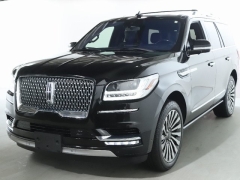 Used 2018 Lincoln Navigator 4d SUV 4WD Reserve at Drive Now Westlake near Westlake, OH