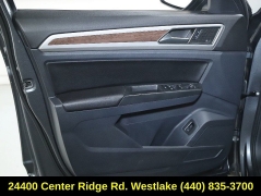 Used 2018  Volkswagen Atlas 3&period;6L V6 SEL Premium 4MOTION at Drive Now Westlake near Westlake&comma; OH