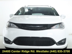 Used 2019  Chrysler Pacifica Limited FWD at DriveNow Mayfield near Mayfield Heights&comma; OH
