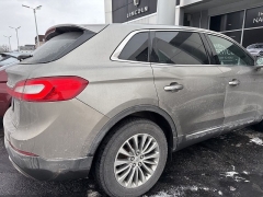 Used 2016  Lincoln MKX 4d SUV AWD Select at Drive Now Westlake near Westlake&comma; OH