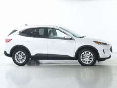 Used 2021 Ford Escape SE FWD at Drive Now Westlake near Westlake, OH