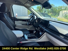 Used 2022  Kia Carnival EX FWD at DriveNow Mayfield near Mayfield Heights&comma; OH