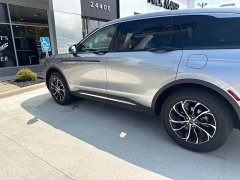 Used 2025  Lincoln Nautilus Premiere AWD at DriveNow Mayfield near Mayfield Heights&comma; OH
