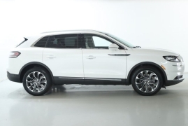 Used 2022 Lincoln Nautilus Reserve AWD at DriveNow Mayfield near Mayfield Heights, OH